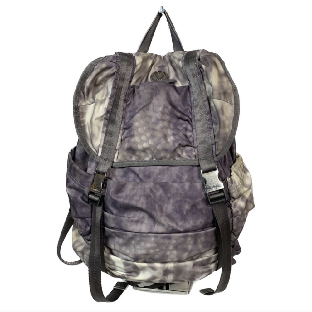 Lululemon Wanderlust Rucksack in Rare Snowy Owl Print